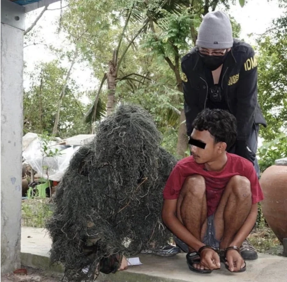 Muôn kiểu hóa trang bắt tội phạm của cảnh sát Thái Lan Muôn kiểu hóa trang bắt tội phạm của cảnh sát Thái Lan
