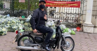Nam nghệ sĩ U70 bị đồn đột quỵ: Tích góp tài sản "vừa đủ để sống", còn khỏe thì túc tắc làm nghề