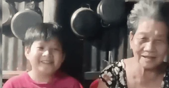 Nam sinh lớp 11 cùng bà nội quay clip “gửi mình 10 năm sau”: Khó kìm được nước mắt khi xem đến cuối, nhiều sao Việt để lại bình luận