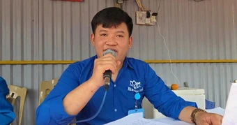 Nam thanh niên bị lầm là giọng nữ tại ngôi đền thiêng