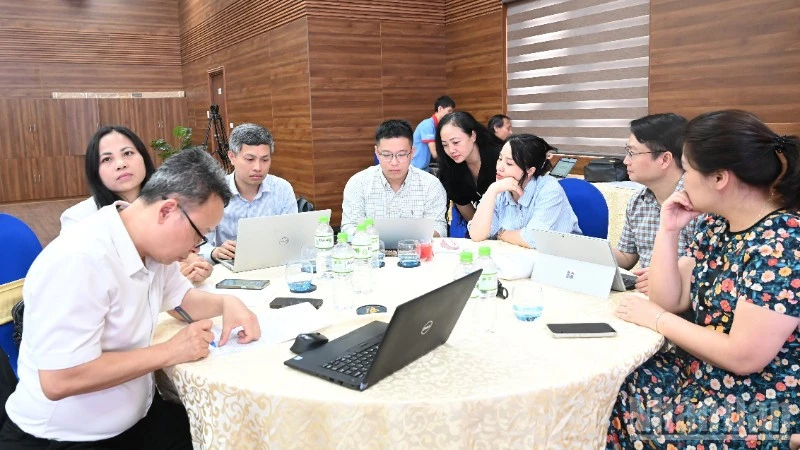 Nâng cao kỹ năng tác nghiệp an toàn trong thiên tai cho phóng viên khu vực miền bắc Nâng cao kỹ năng tác nghiệp an toàn trong thiên tai cho phóng viên khu vực miền bắc
