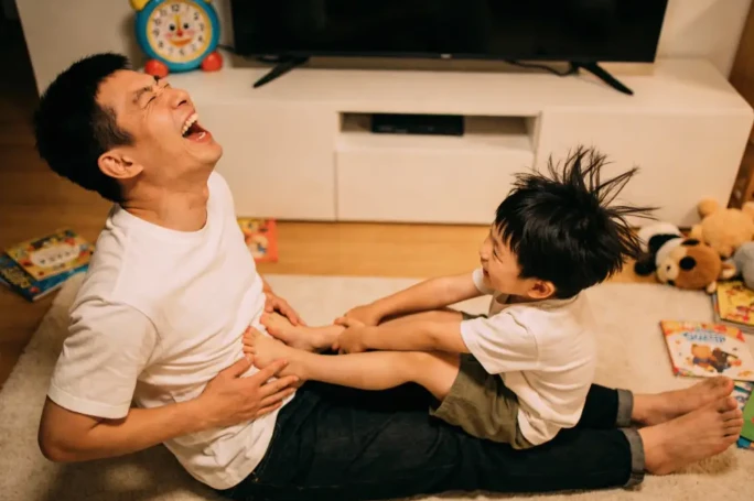 Nếu nhà bạn có con trai: Cho con 4 thứ này còn giá trị gấp ngàn lần tiền bạc, xe sang! Nếu nhà bạn có con trai: Cho con 4 thứ này còn giá trị gấp ngàn lần tiền bạc, xe sang!