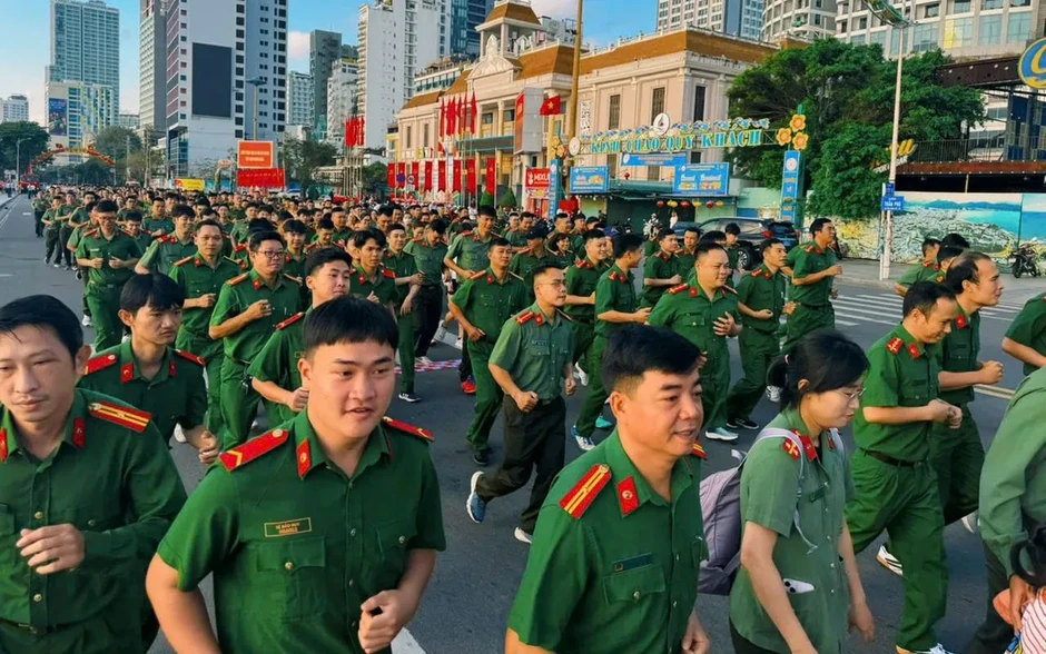 Ngày chạy Olympic vì sức khỏe toàn dân thu hút hơn 5.000 người tại Khánh Hòa Ngày chạy Olympic vì sức khỏe toàn dân thu hút hơn 5.000 người tại Khánh Hòa