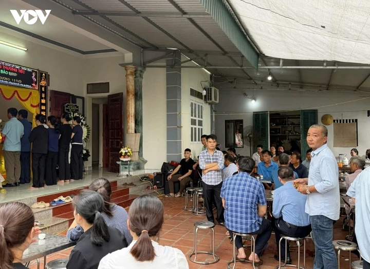 Nghẹn lòng 5 đám tang học sinh đuối nước ở xã nghèo ở Phú Thọ Nghẹn lòng 5 đám tang học sinh đuối nước ở xã nghèo ở Phú Thọ