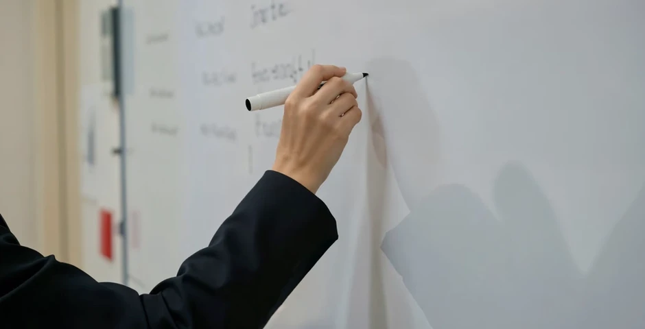 Nghỉ ốm 17 năm vẫn hưởng nguyên lương Nghỉ ốm 17 năm vẫn hưởng nguyên lương