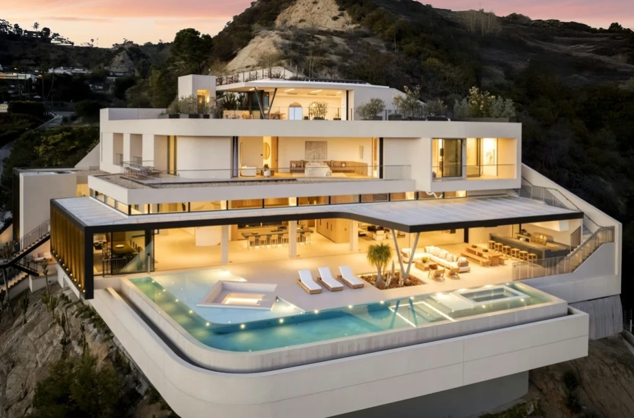 Ngôi nhà 780 tỷ của nữ tỷ phú Lucy Guo tại Los Angeles