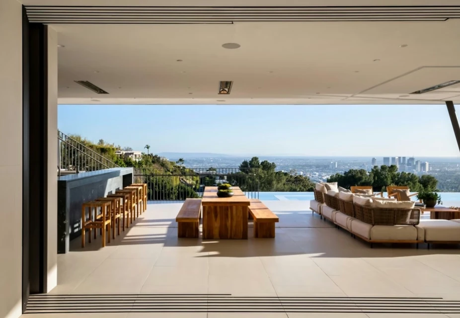 Ngôi nhà 780 tỷ của nữ tỷ phú Lucy Guo tại Los Angeles