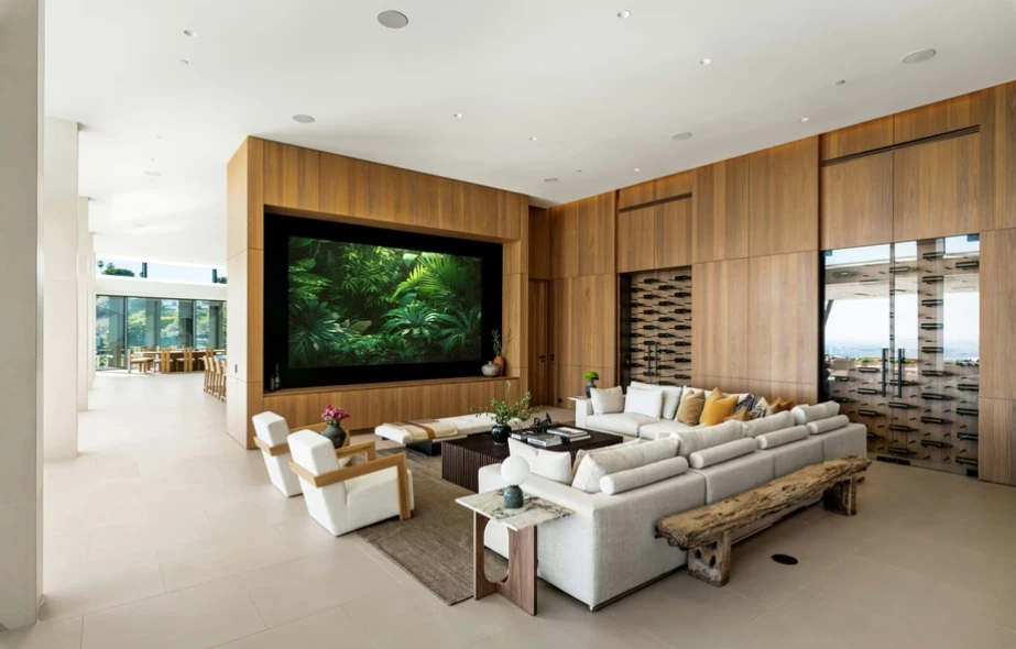 Ngôi nhà 780 tỷ của nữ tỷ phú Lucy Guo tại Los Angeles