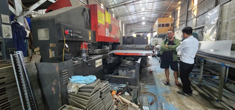 Người dân phản ánh xưởng inox gây ồn, rung lắc làm nứt nhà: Chủ xưởng nói gì? Người dân phản ánh xưởng inox gây ồn, rung lắc làm nứt nhà: Chủ xưởng nói gì?