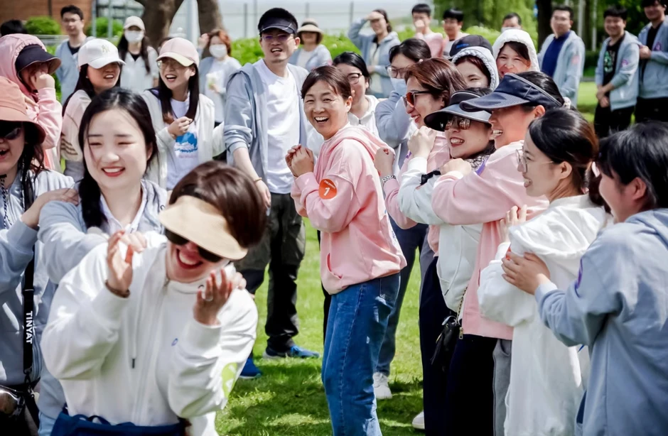 Người EQ cao "tránh xa" 7 điều này khi đi team building Người EQ cao "tránh xa" 7 điều này khi đi team building