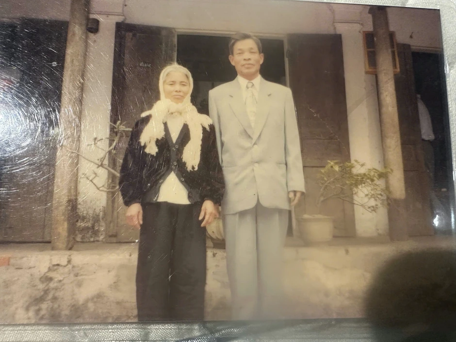 Ngưỡng mộ 70 năm bên nhau của cặp vợ chồng Ngưỡng mộ 70 năm bên nhau của cặp vợ chồng
