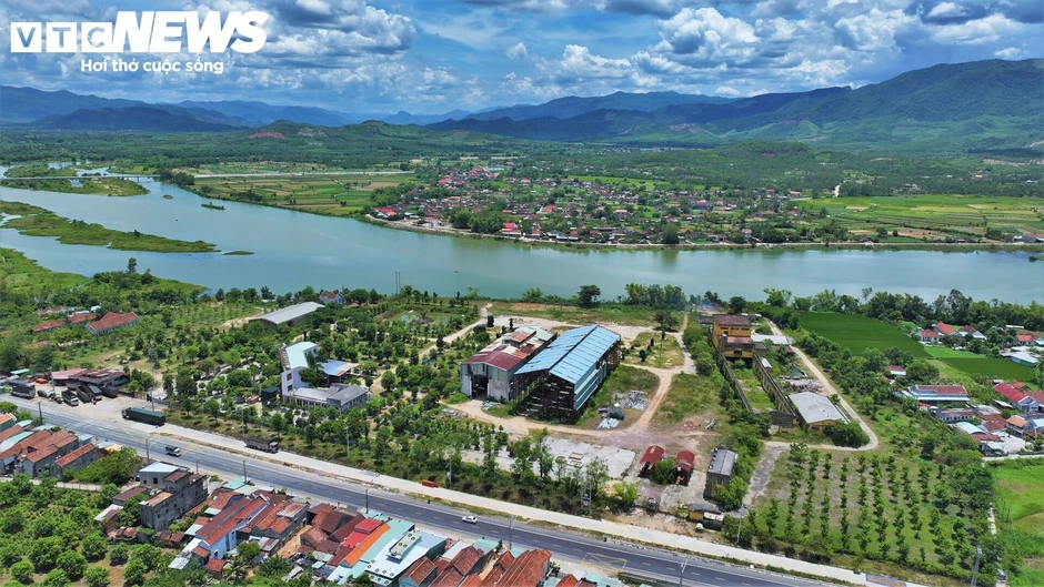 Nhà máy mía đường Bình Định gỉ sét, mục nát sau hơn 7 năm bỏ hoang Nhà máy mía đường Bình Định gỉ sét, mục nát sau hơn 7 năm bỏ hoang