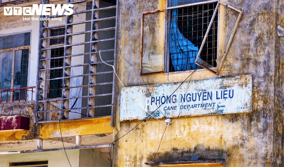 Nhà máy mía đường Bình Định gỉ sét, mục nát sau hơn 7 năm bỏ hoang Nhà máy mía đường Bình Định gỉ sét, mục nát sau hơn 7 năm bỏ hoang