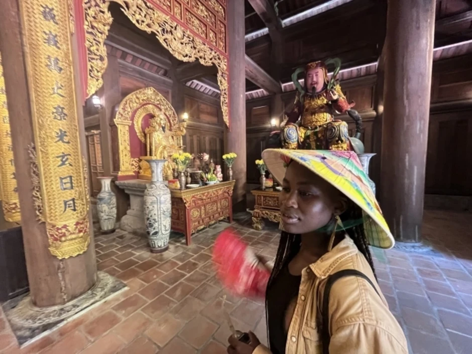 Nhiều người nước ngoài mê nhạc Việt remix Nhiều người nước ngoài mê nhạc Việt remix