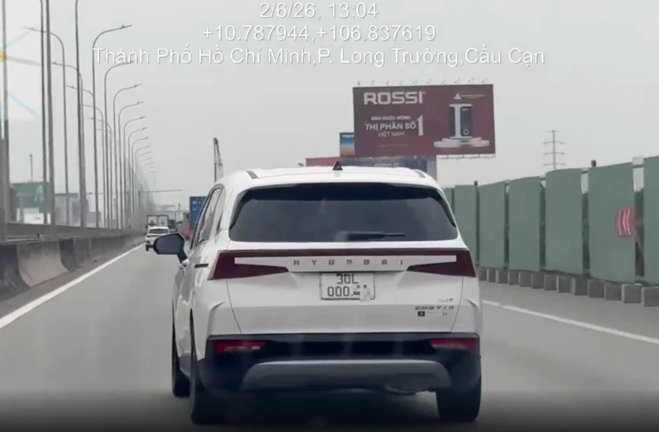 Nhiều tài xế bị phạt nguội vì quên một thao tác rất đơn giản trên cao tốc Nhiều tài xế bị phạt nguội vì quên một thao tác rất đơn giản trên cao tốc