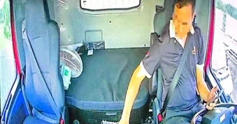 Nhiều tài xế vẫn mắc lỗi nguy hiểm trên cao tốc, bị CSGT phạt 5 triệu đồng