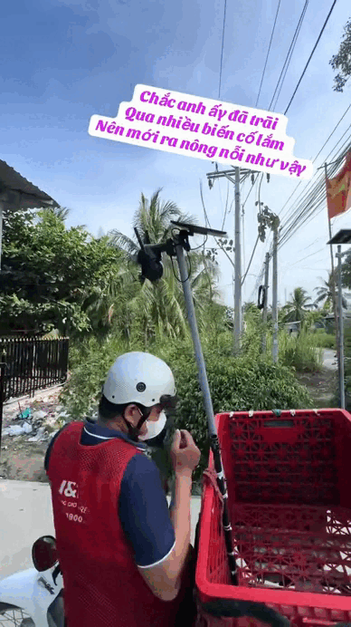 Nhìn chiếc xe giao hàng của shipper, 1 triệu người thắc mắc: Anh ấy đã trải qua những gì? Nhìn chiếc xe giao hàng của shipper, 1 triệu người thắc mắc: Anh ấy đã trải qua những gì?