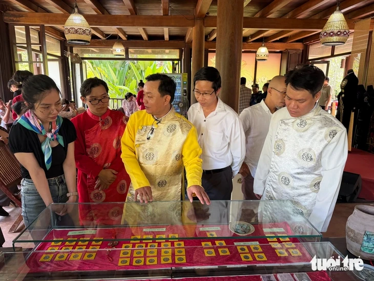 Những đồng xu cổ lưu giữ 'hơi thở' văn hóa, lịch sử Việt Nam Những đồng xu cổ lưu giữ 'hơi thở' văn hóa, lịch sử Việt Nam