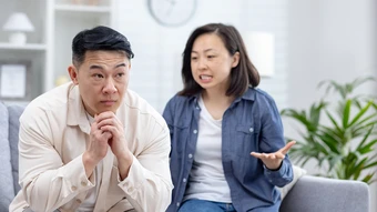 Những ông chồng coi phòng HPV là 'chuyện của vợ' - Báo TinVina