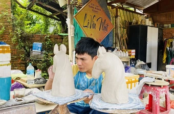 Những thợ trẻ hồi sinh làng gốm cổ 500 năm tuổi