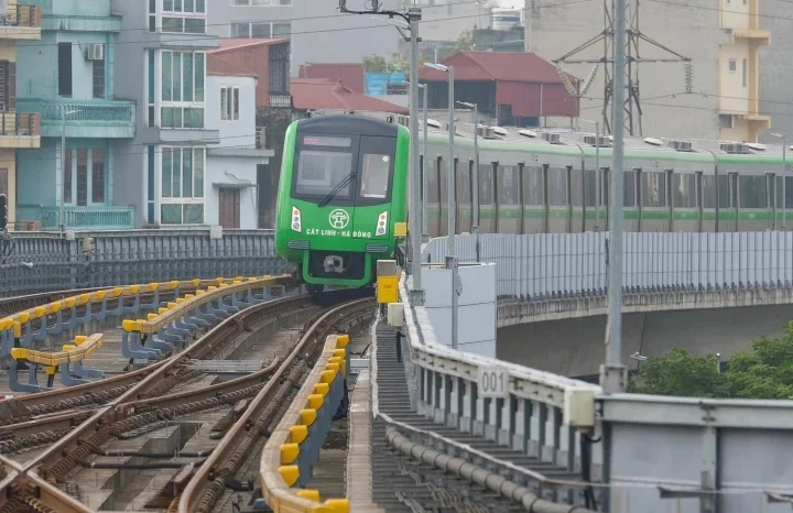 Những tuyến Metro Hà Nội chẳng liên quan gì đến nhau và bài toán phát triển mạng lưới giao thông đô thị Những tuyến Metro Hà Nội chẳng liên quan gì đến nhau và bài toán phát triển mạng lưới giao thông đô thị