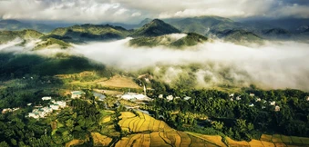 'Nóc nhà' Quảng Ninh có gì ngoài những biển mây?