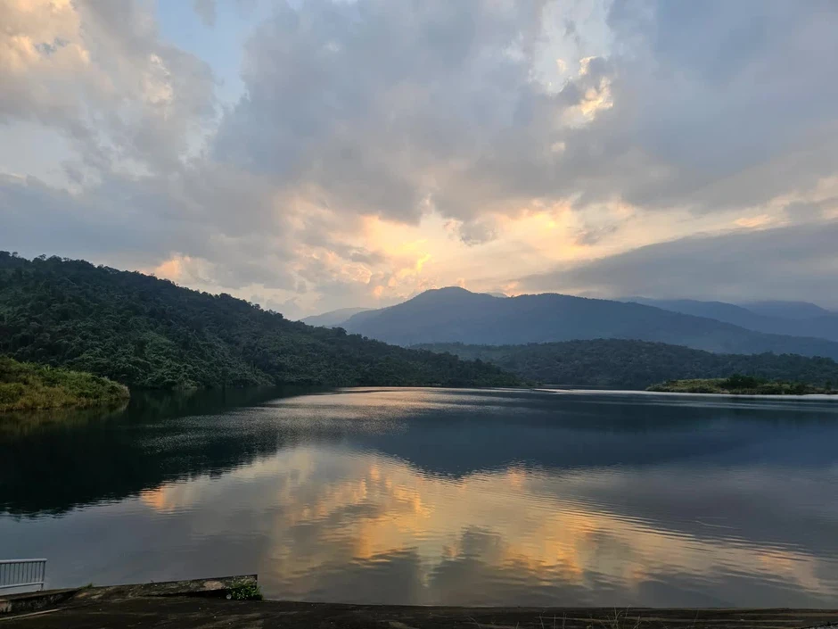 Nơi được ví là “Bà Nà Hills thứ 2” được xây dựng trên ngọn núi cao 1.000m có hình dạng độc lạ được ví như chiếc u trên lưng con bò Nơi được ví là “Bà Nà Hills thứ 2” được xây dựng trên ngọn núi cao 1.000m có hình dạng độc lạ được ví như chiếc u trên lưng con bò