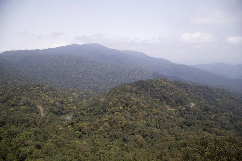Nơi được ví là “Bà Nà Hills thứ 2” được xây dựng trên ngọn núi cao 1.000m có hình dạng độc lạ được ví như chiếc u trên lưng con bò Nơi được ví là “Bà Nà Hills thứ 2” được xây dựng trên ngọn núi cao 1.000m có hình dạng độc lạ được ví như chiếc u trên lưng con bò