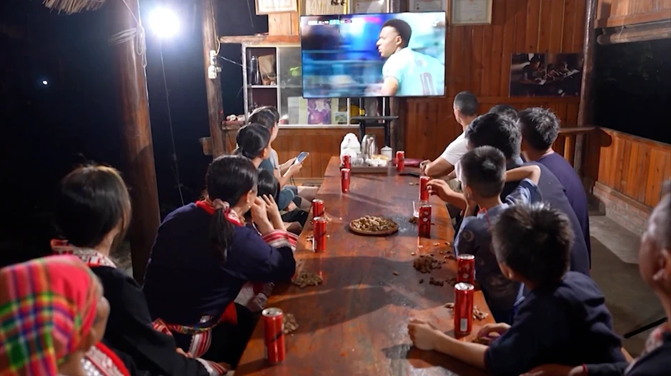 Nối nhịp bóng đá, triệu trái tim cùng chung một nhịp đập Nối nhịp bóng đá, triệu trái tim cùng chung một nhịp đập