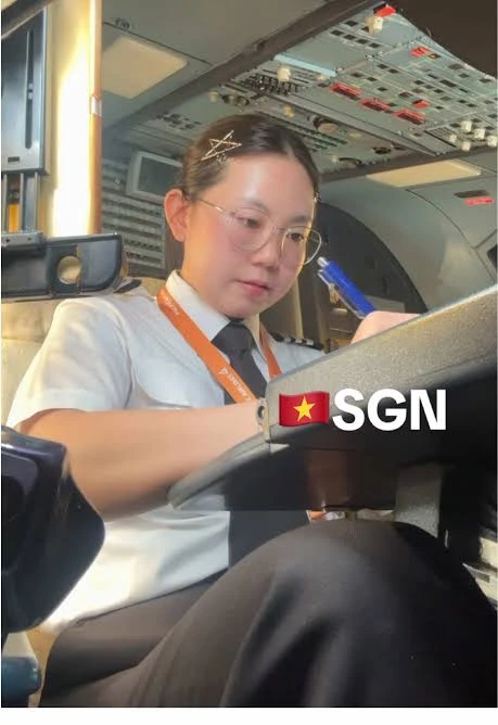 Nữ cơ phó SN 1996 được gia đình góp gần 5 tỷ đồng cho đi học lái máy bay, nói sự thật về thu nhập của phi công