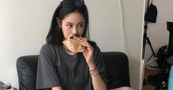 Ở nhà tập thể cơ quan, trả nợ gần 1 tỷ xây nhà cho bố mẹ, 30 tuổi trắng tay, dân mạng: "Rồi có được thừa kế không?"