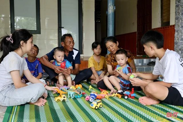 Ông bà chăm cháu hãy giữ vững 3 giới hạn để bản thân đỡ mệt Ông bà chăm cháu hãy giữ vững 3 giới hạn để bản thân đỡ mệt