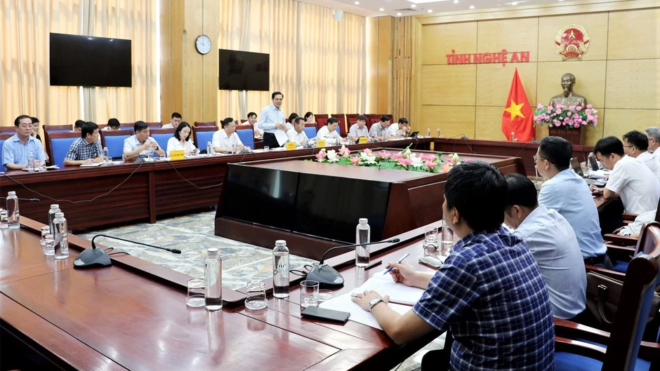 Phấn đấu hoàn thành Dự án Hạ tầng ưu tiên và phát triển đô thị thích ứng với biến đổi khí hậu tại đô thị Vinh vào cuối năm 2028 Phấn đấu hoàn thành Dự án Hạ tầng ưu tiên và phát triển đô thị thích ứng với biến đổi khí hậu tại đô thị Vinh vào cuối năm 2028