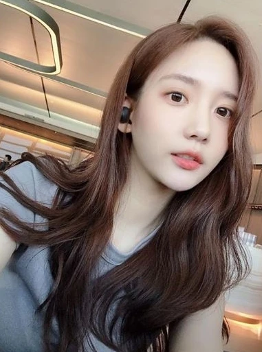 Phát hiện 1 nàng thơ nhiều lần bị bắt vì ma túy, ra tù chăm cập nhật cuộc sống lành mạnh lên mạng, gắn link bán hàng Phát hiện 1 nàng thơ nhiều lần bị bắt vì ma túy, ra tù chăm cập nhật cuộc sống lành mạnh lên mạng, gắn link bán hàng