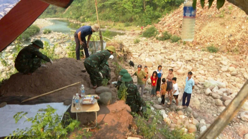 Phát hiện 3 hài cốt liệt sĩ với nhiều di vật Phát hiện 3 hài cốt liệt sĩ với nhiều di vật
