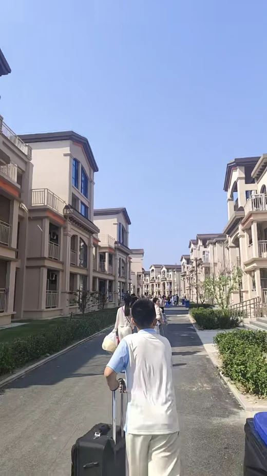 Phát hiện KTX đại học ven biển đẹp như khu nghỉ dưỡng, giá chưa tới 1 triệu đồng/tháng Phát hiện KTX đại học ven biển đẹp như khu nghỉ dưỡng, giá chưa tới 1 triệu đồng/tháng