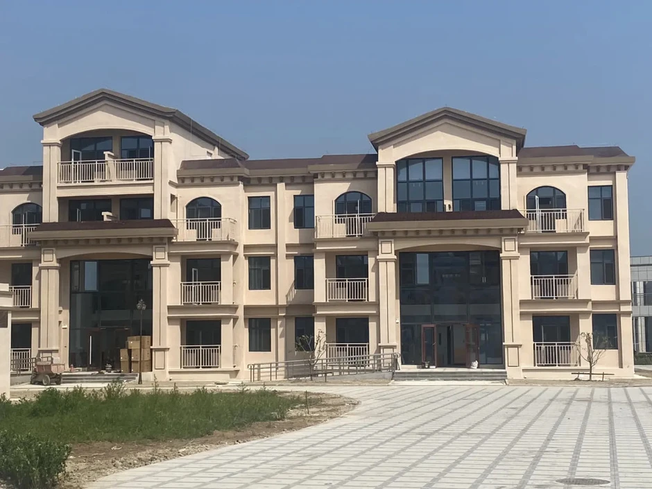 Phát hiện KTX đại học ven biển đẹp như khu nghỉ dưỡng, giá chưa tới 1 triệu đồng/tháng Phát hiện KTX đại học ven biển đẹp như khu nghỉ dưỡng, giá chưa tới 1 triệu đồng/tháng