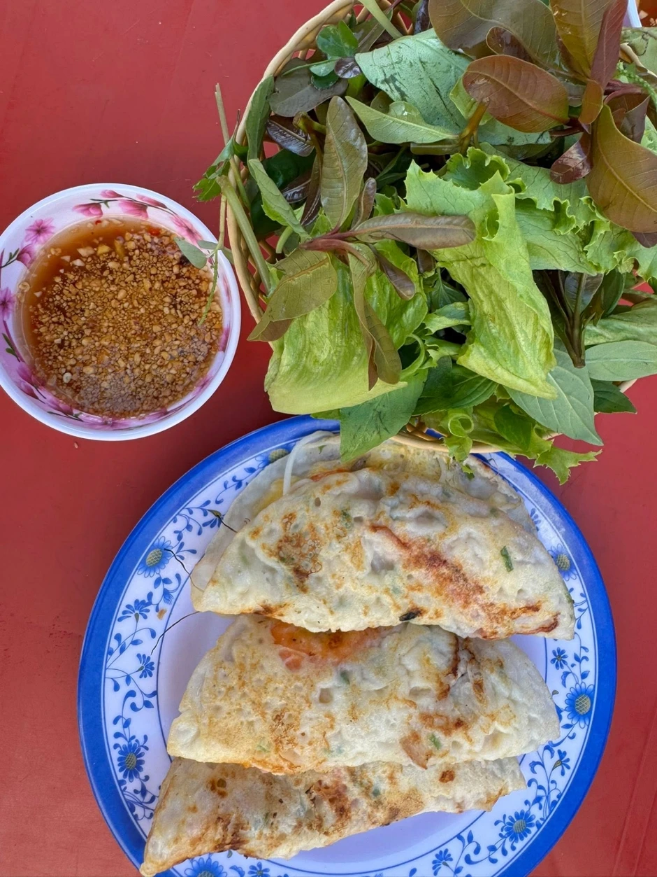 Phát hiện làng chài 400 năm ở Đắk Lắk mang tên cái lò hấp cá, đang tranh danh hiệu Làng du lịch tốt nhất thế giới của Liên Hợp Quốc Phát hiện làng chài 400 năm ở Đắk Lắk mang tên cái lò hấp cá, đang tranh danh hiệu Làng du lịch tốt nhất thế giới của Liên Hợp Quốc