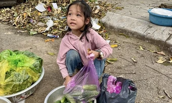 Phép màu 240 triệu dành cho cô bé mồ côi bán rau