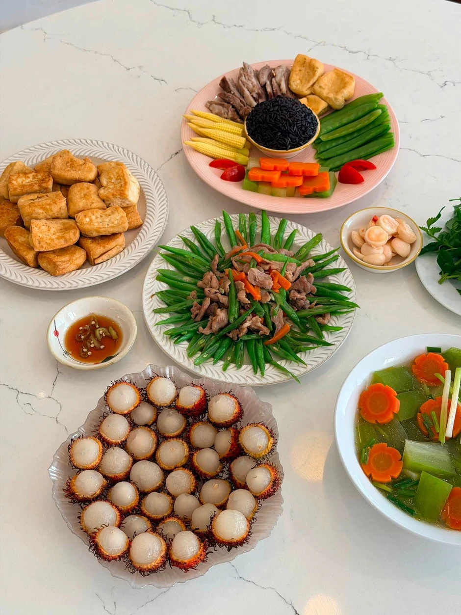 Phó Giám đốc SN 1979 dẫn Ai Là Triệu Phú: Kết hôn với đồng nghiệp, sở hữu 1 căn hộ ở Hà Nội - 1 villa ở Hội An Phó Giám đốc SN 1979 dẫn Ai Là Triệu Phú: Kết hôn với đồng nghiệp, sở hữu 1 căn hộ ở Hà Nội - 1 villa ở Hội An
