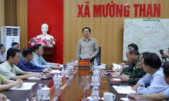 Phó Thủ tướng Hồ Quốc Dũng: Hoàn thành nhà tái định cư Mường Than trong 30 ngày