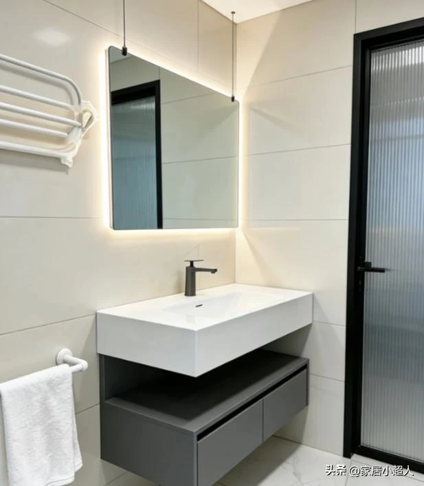 Phòng tắm nhỏ không cần bồn rửa: 4 cách bố trí không gian đẹp và tiện lợi hơn
