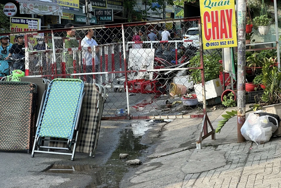 Phong toả hiện trường vụ cháy quán cơm khiến 2 mẹ con tử vong Phong toả hiện trường vụ cháy quán cơm khiến 2 mẹ con tử vong
