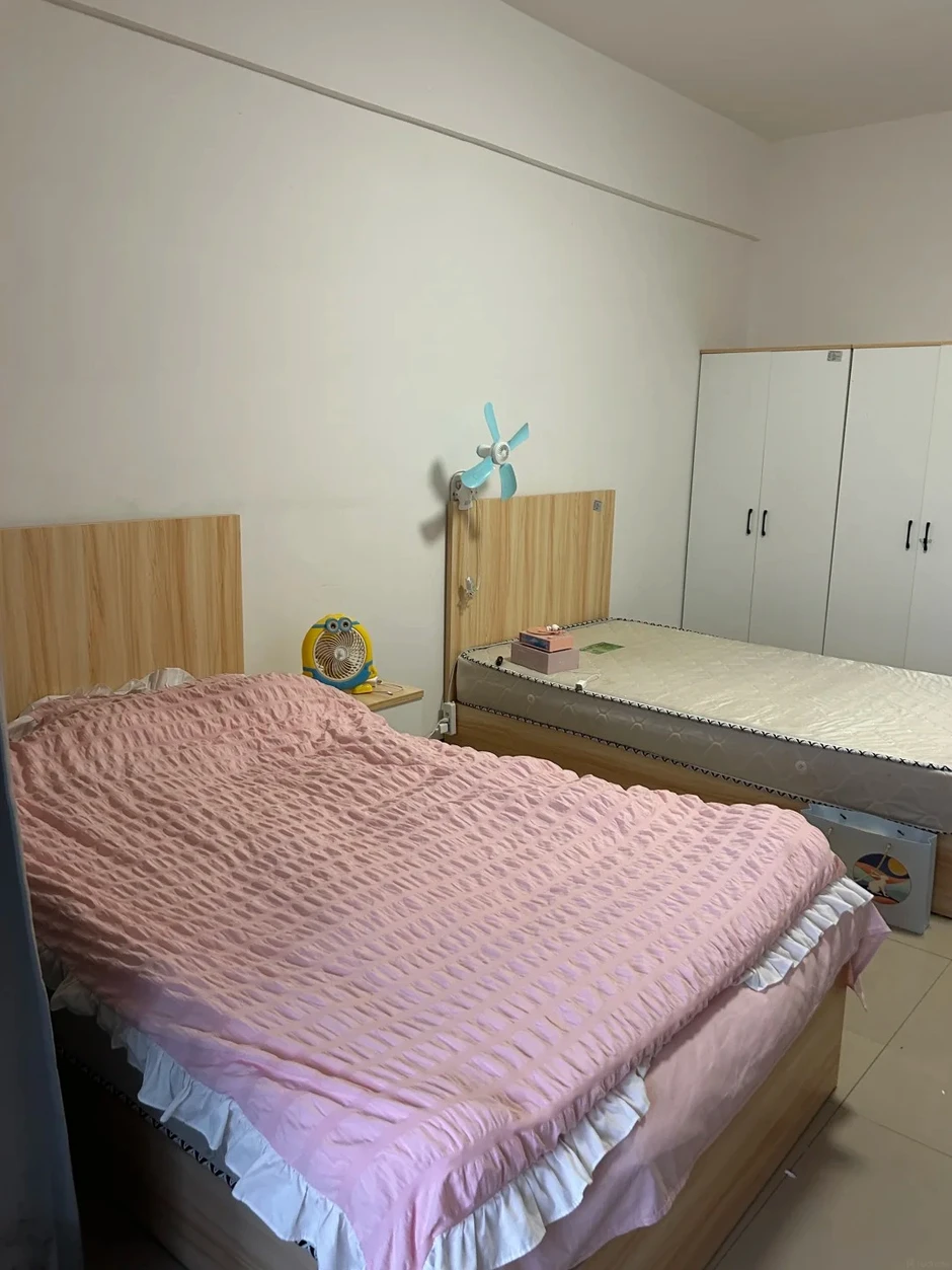 Phòng trọ công ty cấp cho nữ kế toán khiến cô không ngủ nổi Phòng trọ công ty cấp cho nữ kế toán khiến cô không ngủ nổi