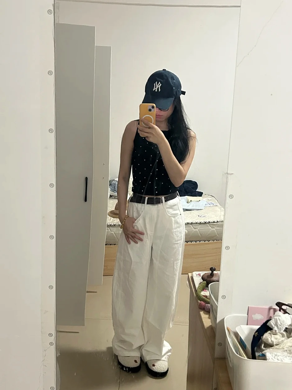 Phòng trọ công ty cấp cho nữ kế toán khiến cô không ngủ nổi Phòng trọ công ty cấp cho nữ kế toán khiến cô không ngủ nổi