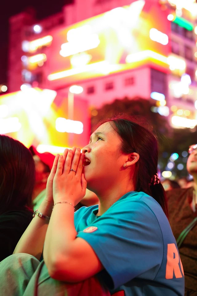 Quá đã: Quang Hải, Hai Long khiến cổ động viên Việt Nam hài lòng! Quá đã: Quang Hải, Hai Long khiến cổ động viên Việt Nam hài lòng!