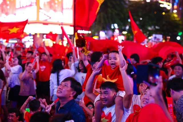 Quá đã: Quang Hải, Hai Long khiến cổ động viên Việt Nam hài lòng! Quá đã: Quang Hải, Hai Long khiến cổ động viên Việt Nam hài lòng!