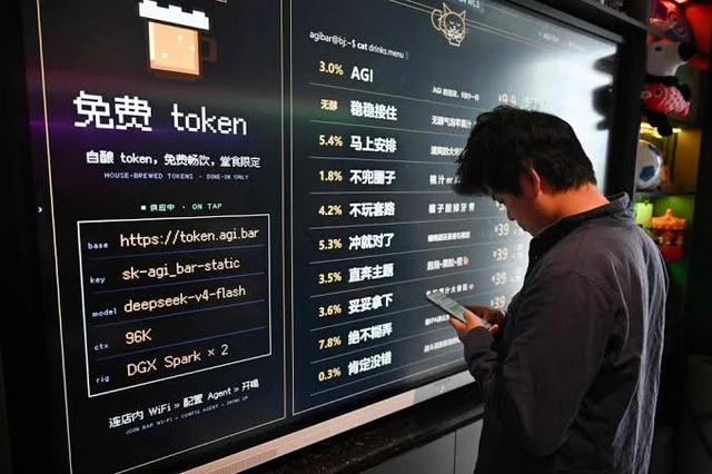 Quán bar miễn phí token AI cho khách nhậu Quán bar miễn phí token AI cho khách nhậu
