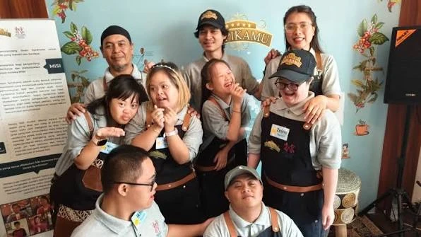 Quán cafe tuyển nhân viên mắc hội chứng Down: Mô hình kinh doanh độc đáo Quán cafe tuyển nhân viên mắc hội chứng Down: Mô hình kinh doanh độc đáo
