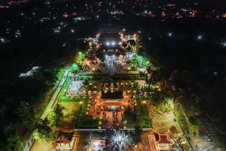 Quảng Ninh triển khai loạt giải pháp hút 22 triệu lượt khách năm 2026 Quảng Ninh triển khai loạt giải pháp hút 22 triệu lượt khách năm 2026